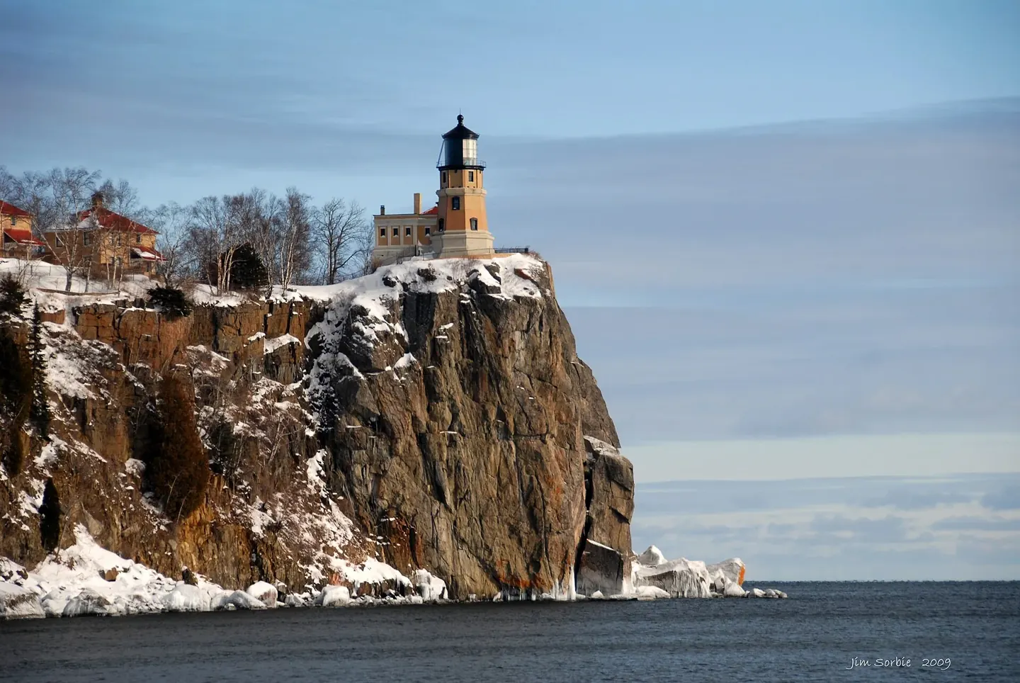 Freshwater Giants: The Tower Engineering of the Great Lakes